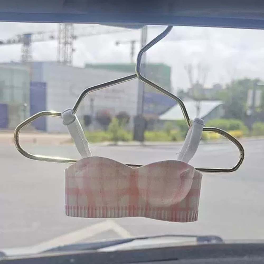 Interior Design Years - Nuevo Adorno de Coche con Diseño