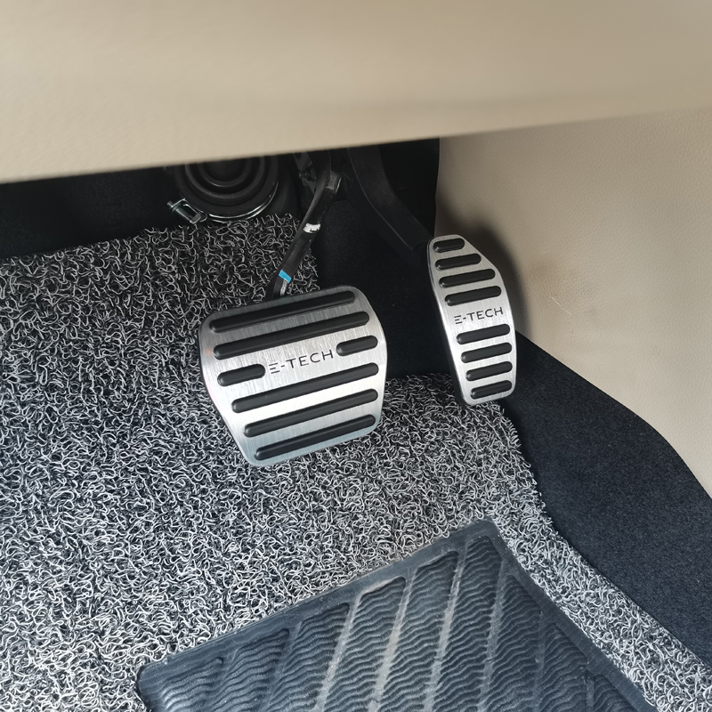 Para RENAULT SYMBIOZ E-TECH Hy - Interior Design Tech reseña y precio